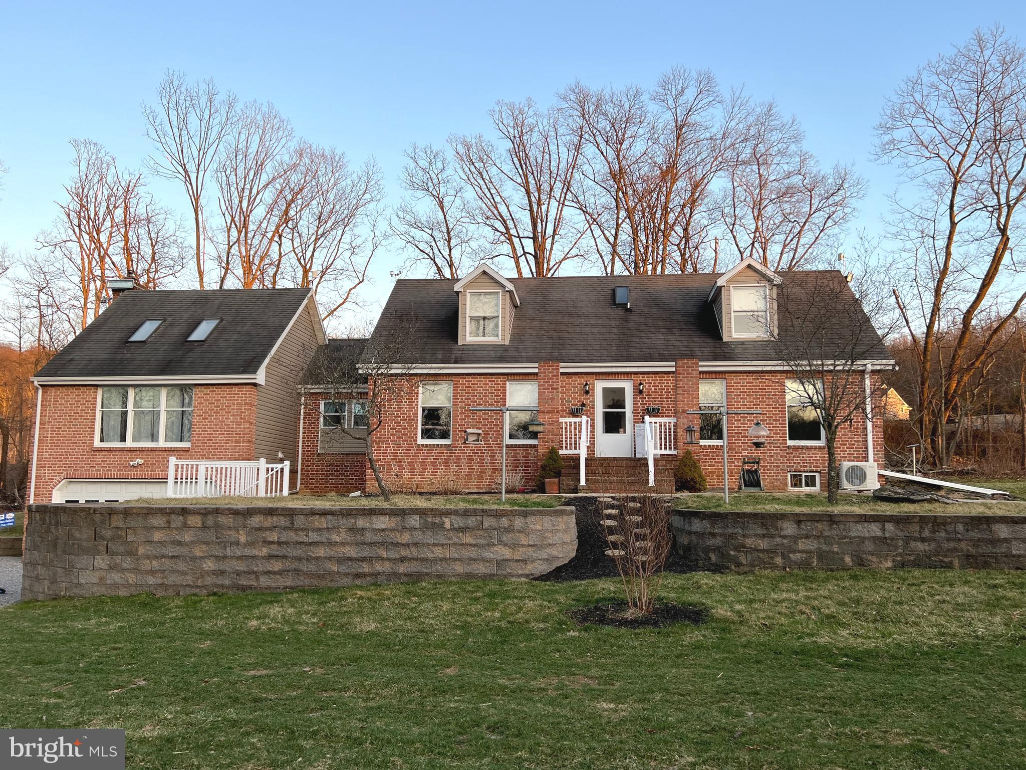 11733 Pleasant Valley Road Smithsburg, MD 21783 - Photo 2 of 47 Front