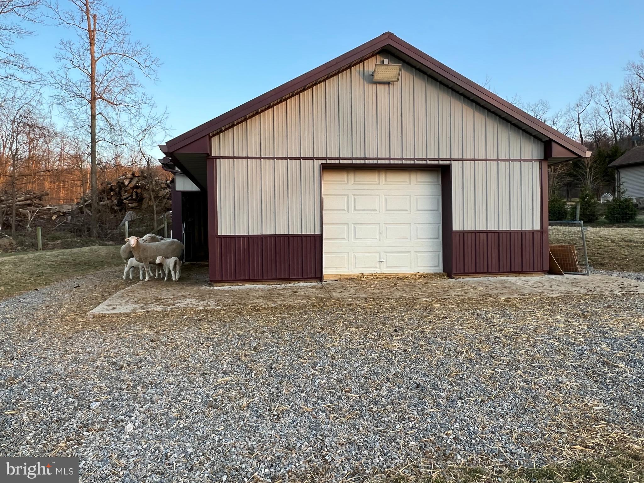 11733 Pleasant Valley Road Smithsburg, MD 21783 - Photo 33 of 47 Gallery Image 33