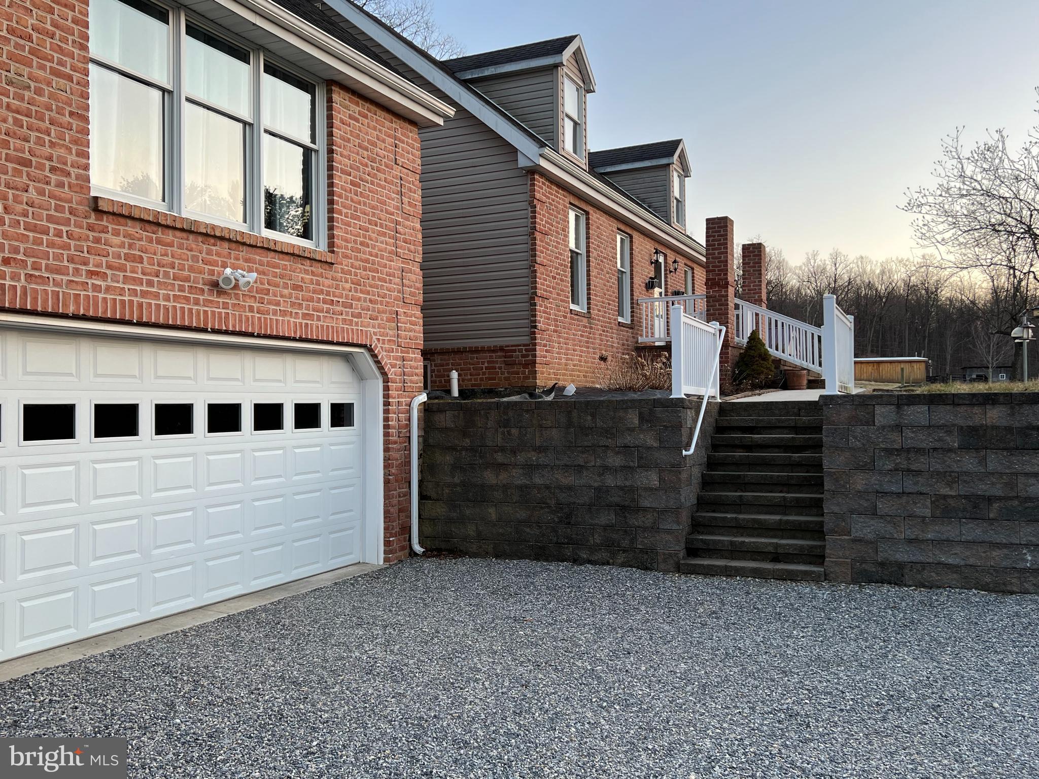 11733 Pleasant Valley Road Smithsburg, MD 21783 - Photo 4 of 47 2 car attached garage