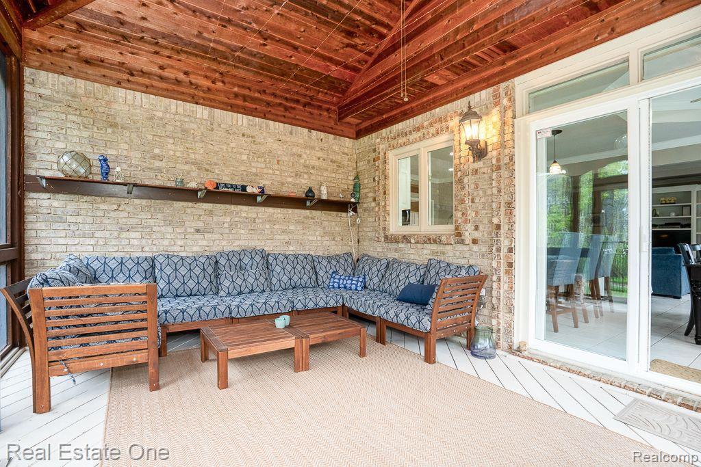 290 East Gunn Road Rochester, MI 48306 - Photo 23 of 86