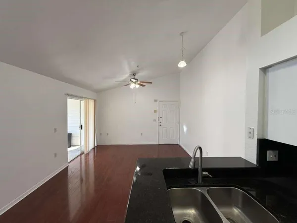 $1,200 | 5117 City Street, Unit 734, Orlando, FL 32839