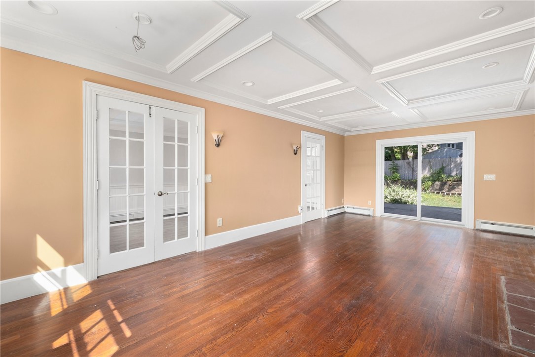 71 Summer Street Westerly, RI 02891 - Photo 4 of 25 Gallery Image 4