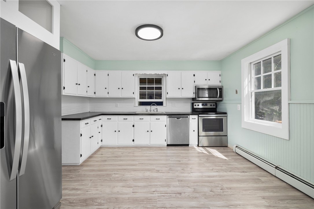 71 Summer Street Westerly, RI 02891 - Photo 6 of 25 Gallery Image 6