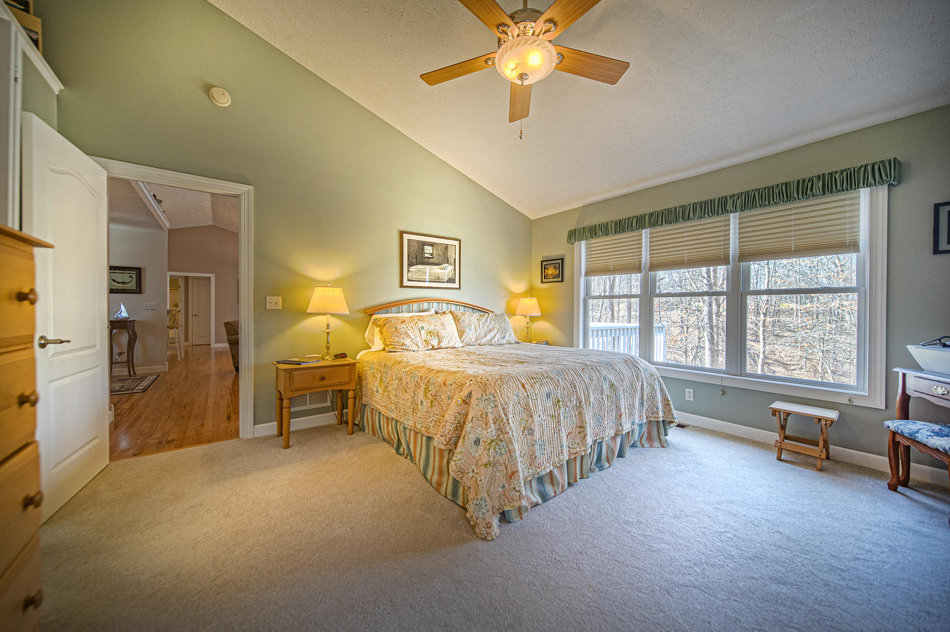 114 Woodley Road Moneta, VA 24121 - Photo 16 of 50 Master