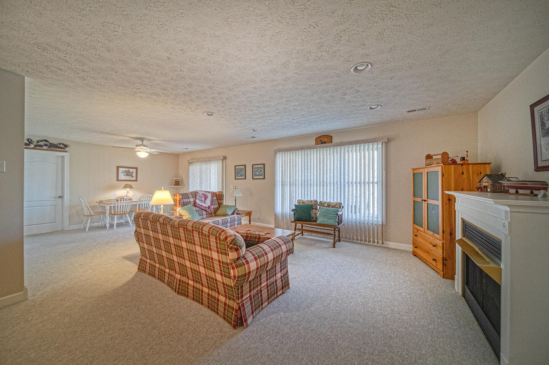 114 Woodley Road Moneta, VA 24121 - Photo 26 of 50 Family room