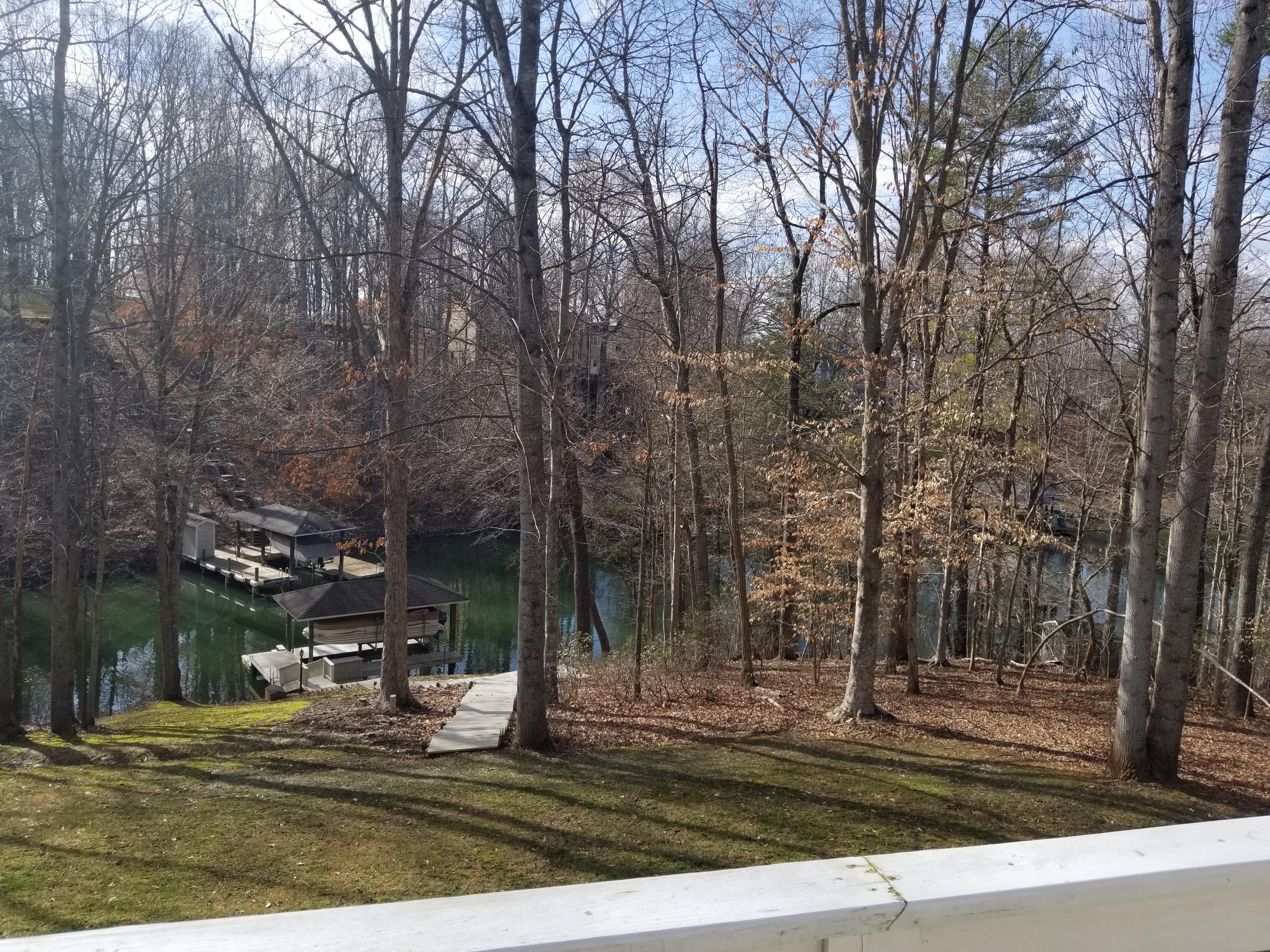 114 Woodley Road Moneta, VA 24121 - Photo 37 of 50 Top deck view of cove