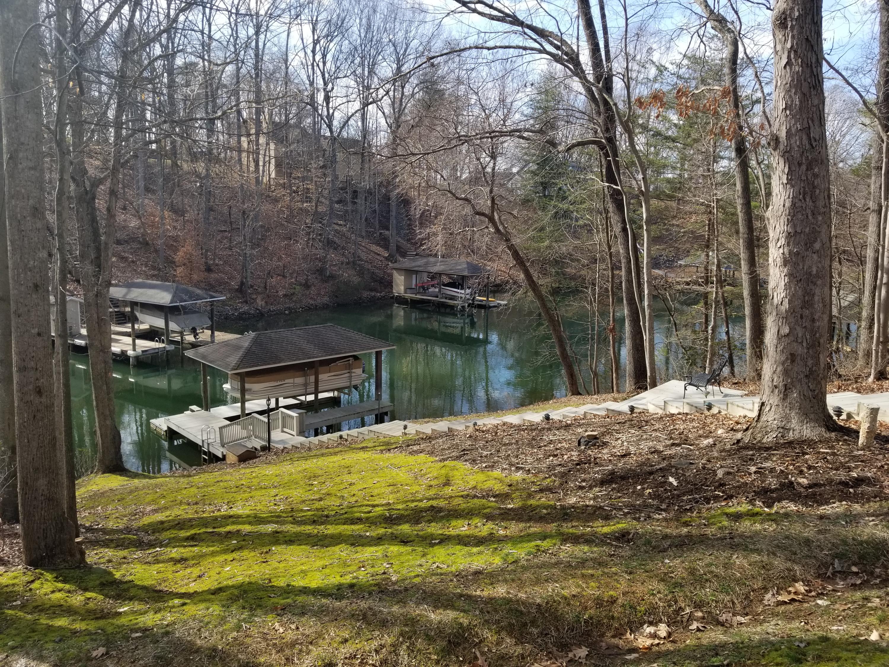 114 Woodley Road Moneta, VA 24121 - Photo 38 of 50 Yard to cove
