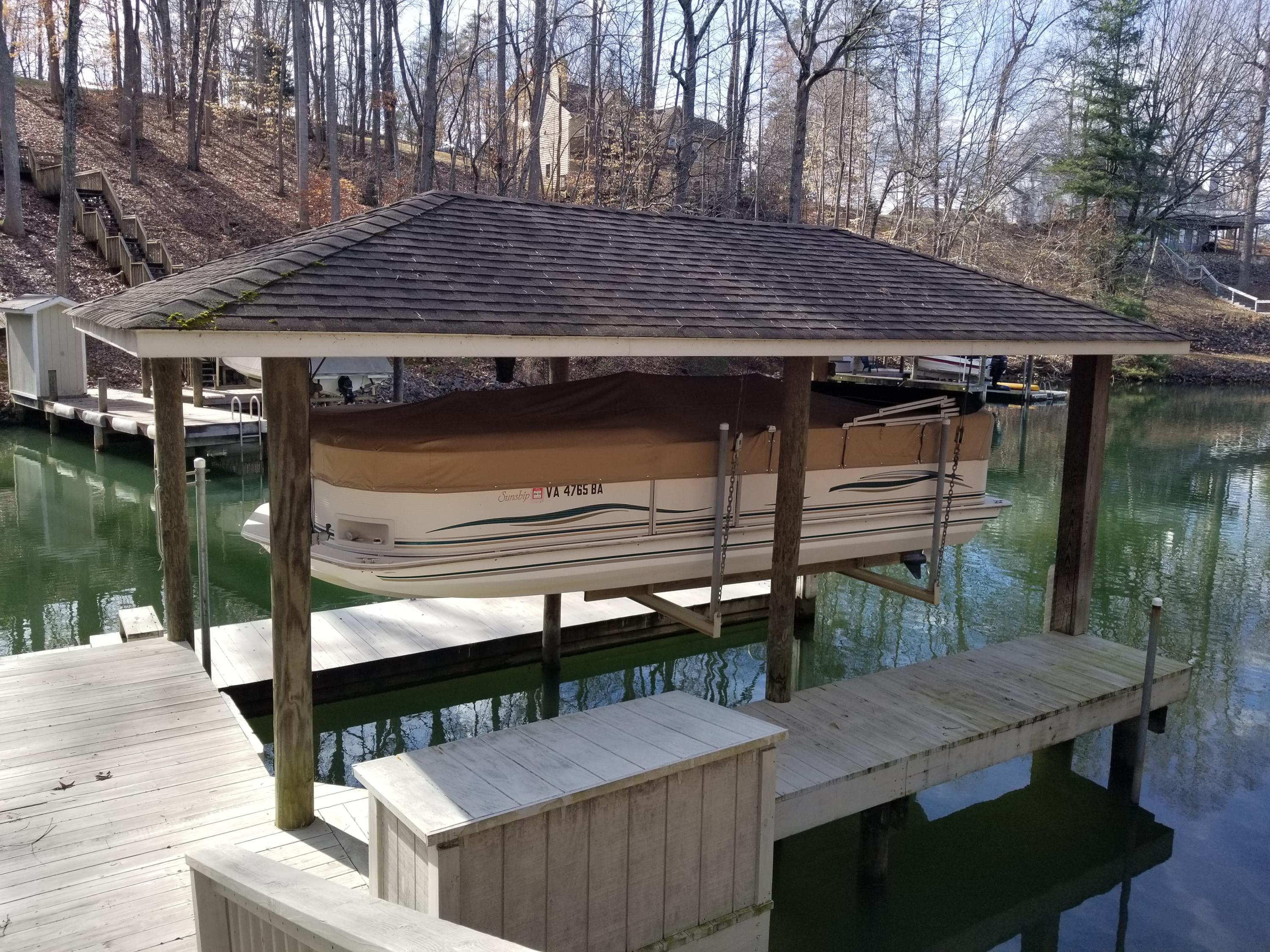 114 Woodley Road Moneta, VA 24121 - Photo 40 of 50 Boat dock