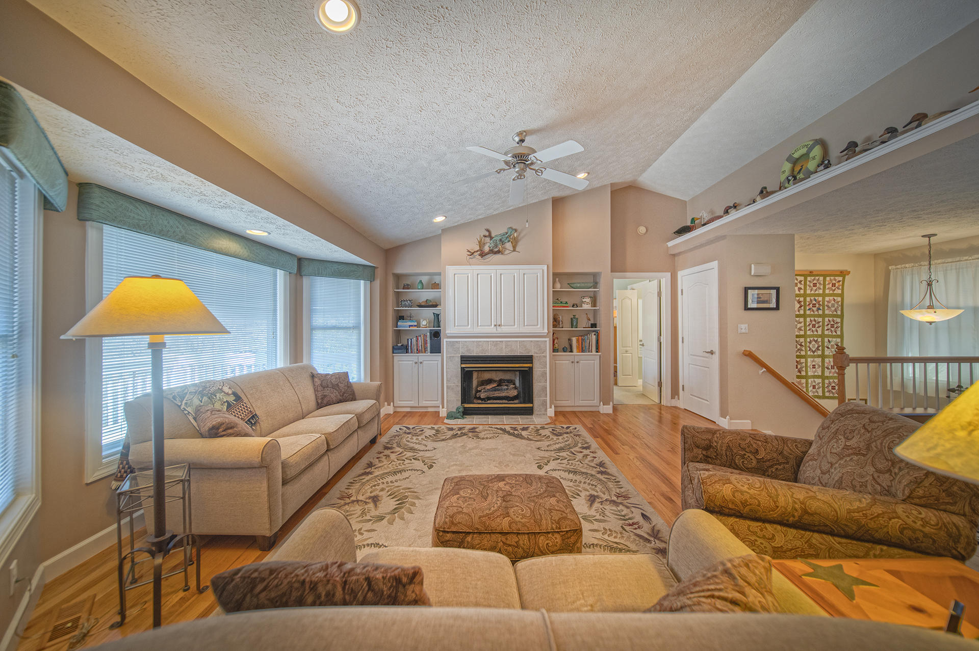 114 Woodley Road Moneta, VA 24121 - Photo 7 of 50 Living room