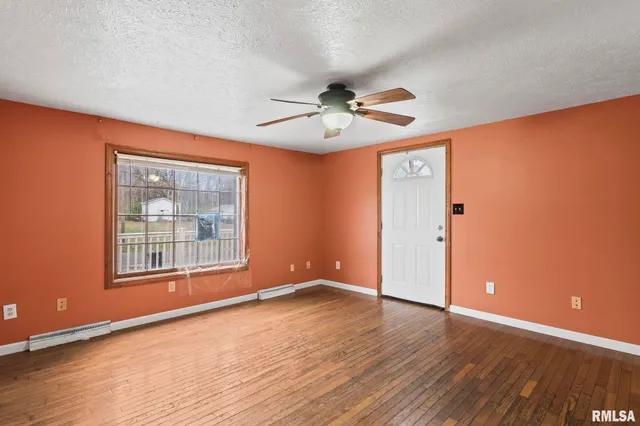 $99,000 | 220 East Wilcox Street, Springfield, IL 62707