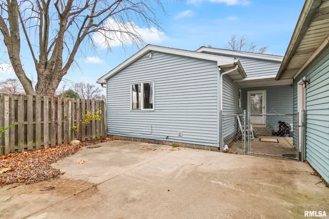 $99,000 | 220 East Wilcox Street, Springfield, IL 62707