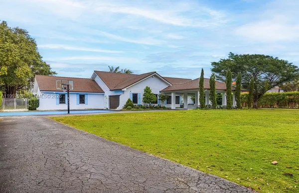 $3,500,000 | 11301 Southwest 95th Street, Miami, FL 33176