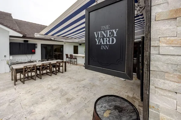 $3,500,000 | 11301 Southwest 95th Street, Miami, FL 33176