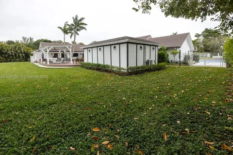 $3,500,000 | 11301 Southwest 95th Street, Miami, FL 33176