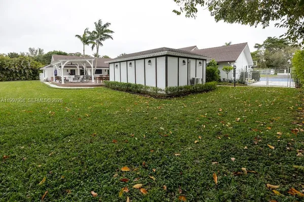 $3,500,000 | 11301 Southwest 95th Street, Miami, FL 33176