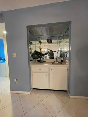 $2,500 | 16141 Blatt Boulevard, Weston, FL 33326