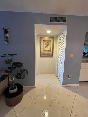 $2,500 | 16141 Blatt Boulevard, Weston, FL 33326