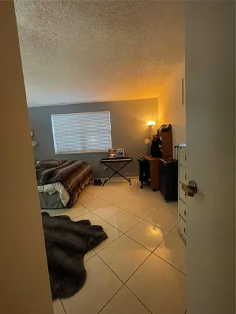 $2,500 | 16141 Blatt Boulevard, Weston, FL 33326