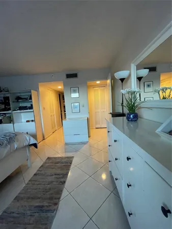 $2,500 | 16141 Blatt Boulevard, Weston, FL 33326