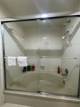 $2,500 | 16141 Blatt Boulevard, Weston, FL 33326