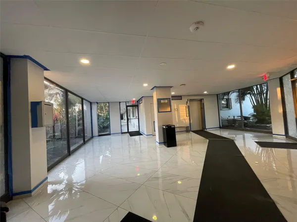 $2,500 | 16141 Blatt Boulevard, Weston, FL 33326