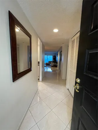 $2,475 | 16141 Blatt Boulevard, Weston, FL 33326