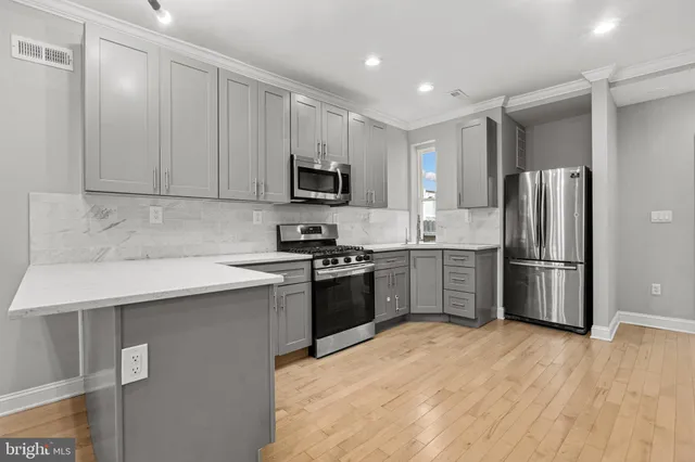 $2,500 | 2514 West Seybert Street, Philadelphia, PA 19121