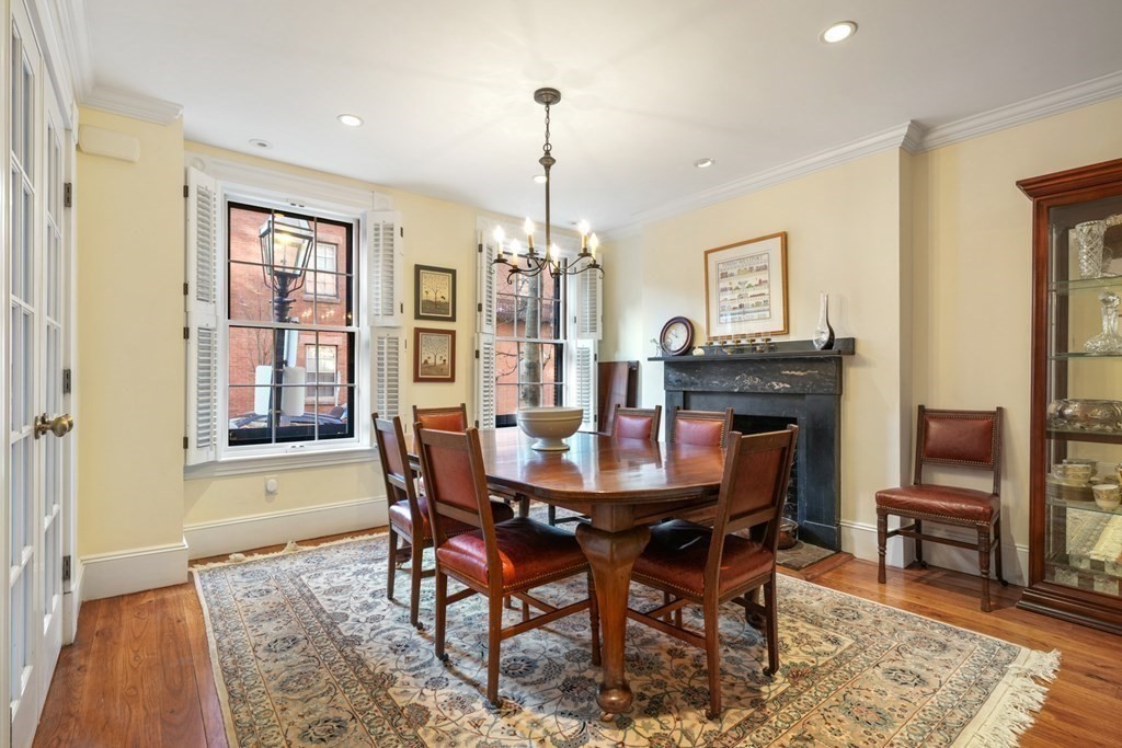 28 Irving Street Boston, MA 02114 - Photo 12 of 34