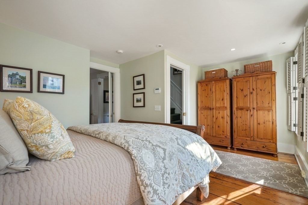 28 Irving Street Boston, MA 02114 - Photo 15 of 34