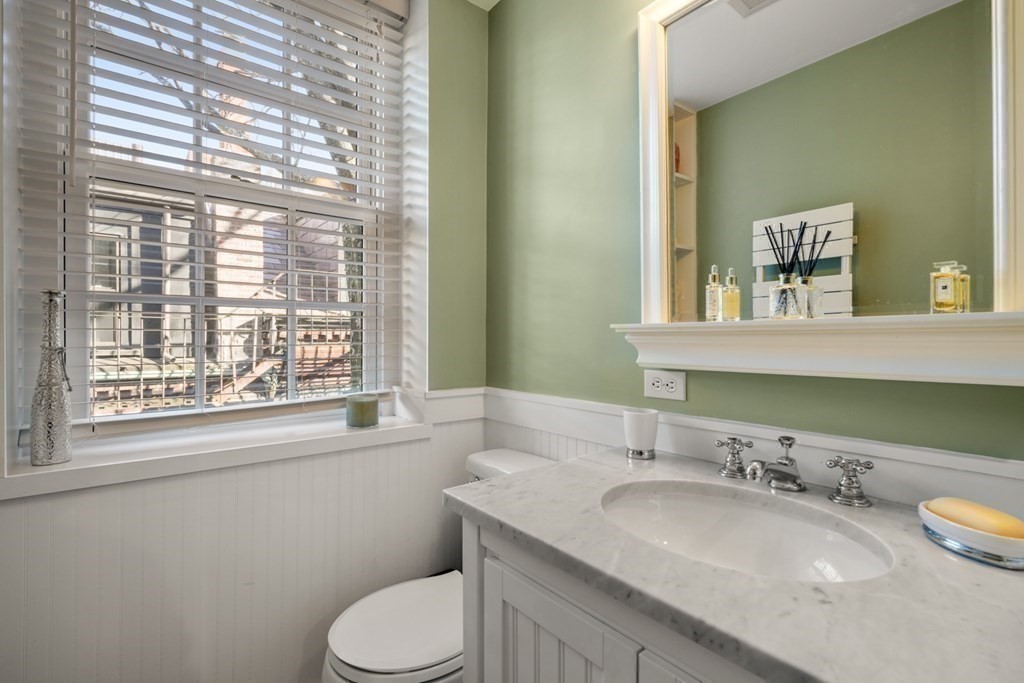 28 Irving Street Boston, MA 02114 - Photo 24 of 34