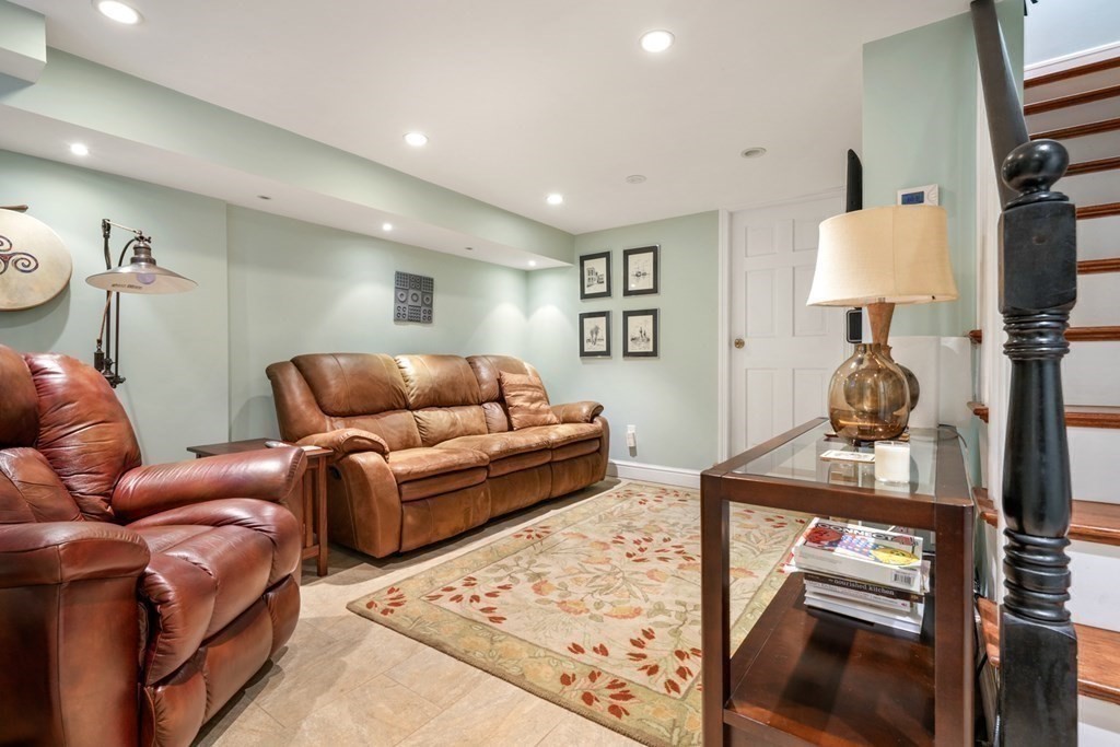 28 Irving Street Boston, MA 02114 - Photo 28 of 34