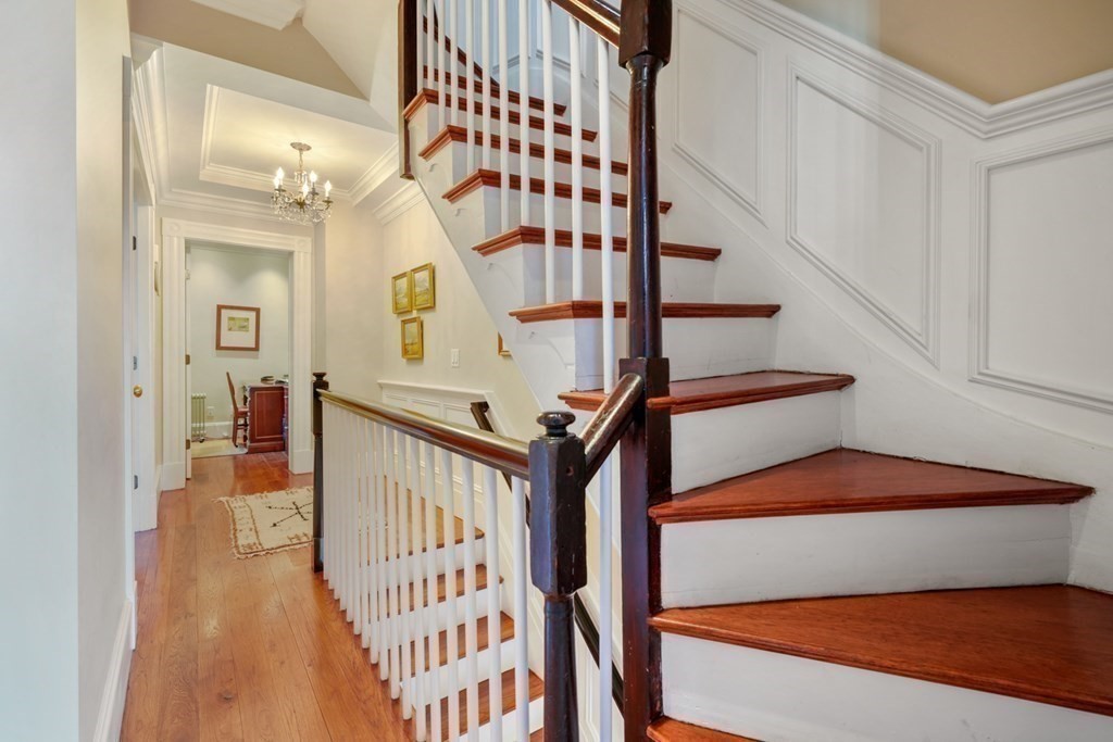 28 Irving Street Boston, MA 02114 - Photo 29 of 34