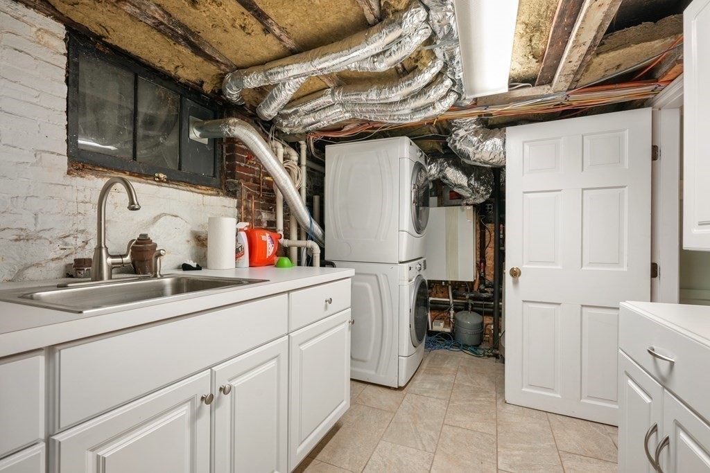 28 Irving Street Boston, MA 02114 - Photo 33 of 34