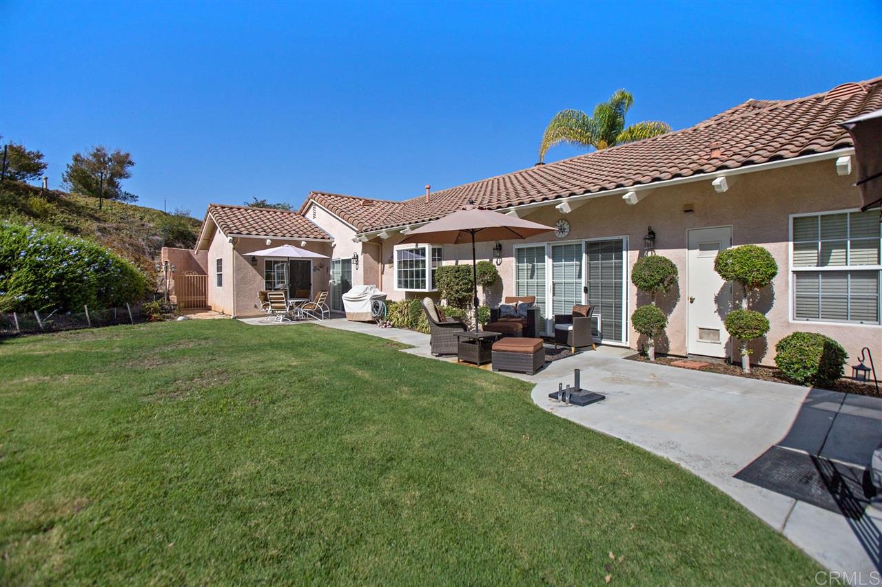 2552 Dos Lomas Fallbrook, CA 92028 - Photo 23 of 25 Gallery Image 23