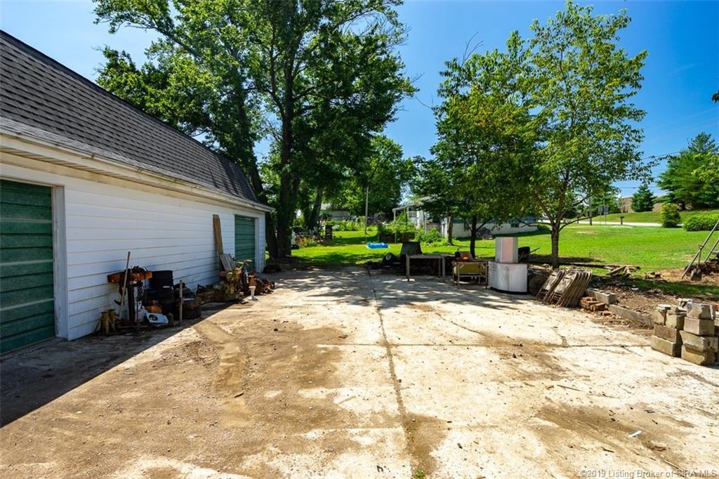 4716 Grant Line Road New Albany, IN 47150 - Photo 11 of 37 Gallery Image 11