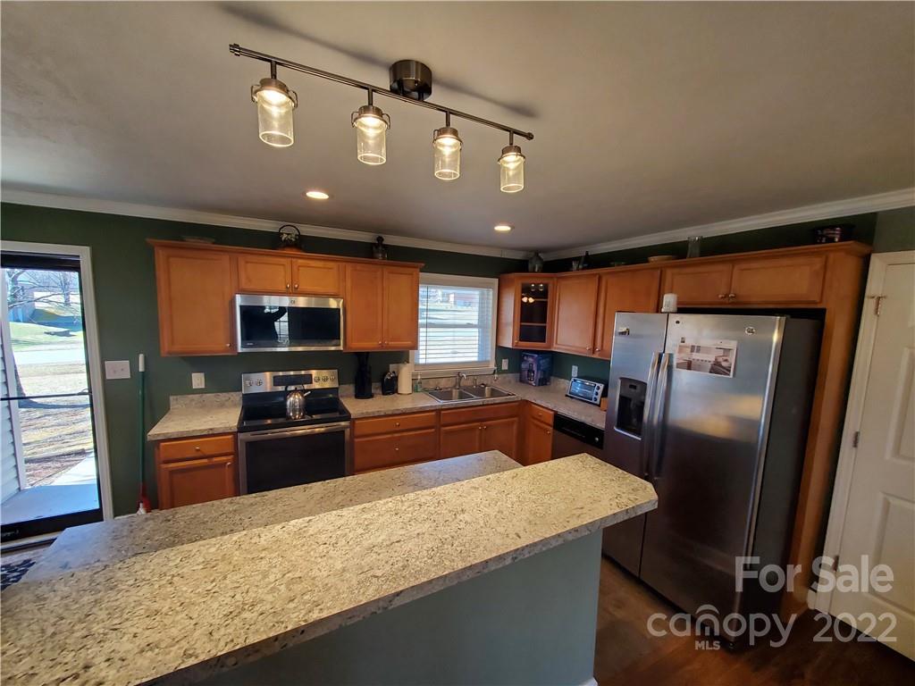 209 Conley Road Morganton, NC 28655 - Photo 6 of 14 Gallery Image 6
