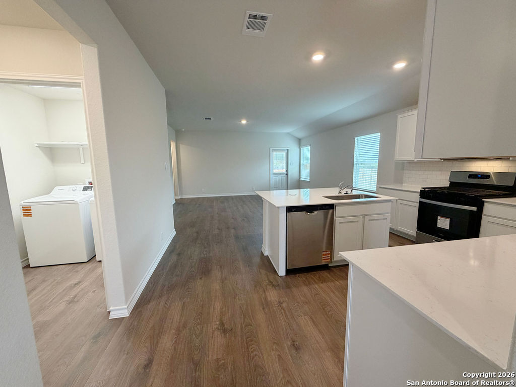 322 Steele Way Cibolo, TX 78108 - Photo 10 of 49