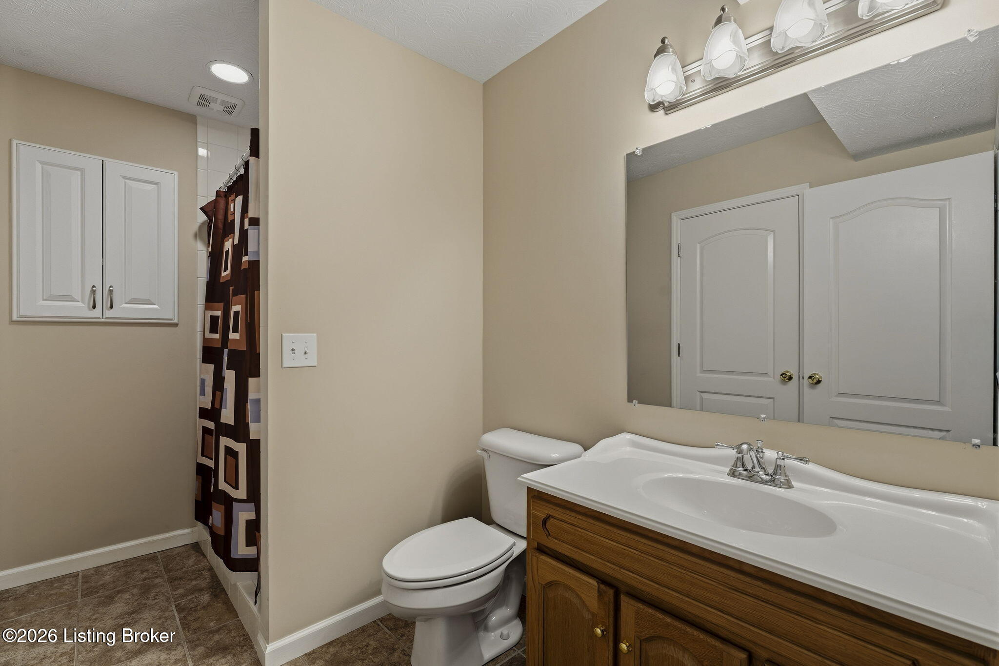 3408 Boiling Springs Road Bowling Green, KY 42101 - Photo 53 of 66 Lower level bath