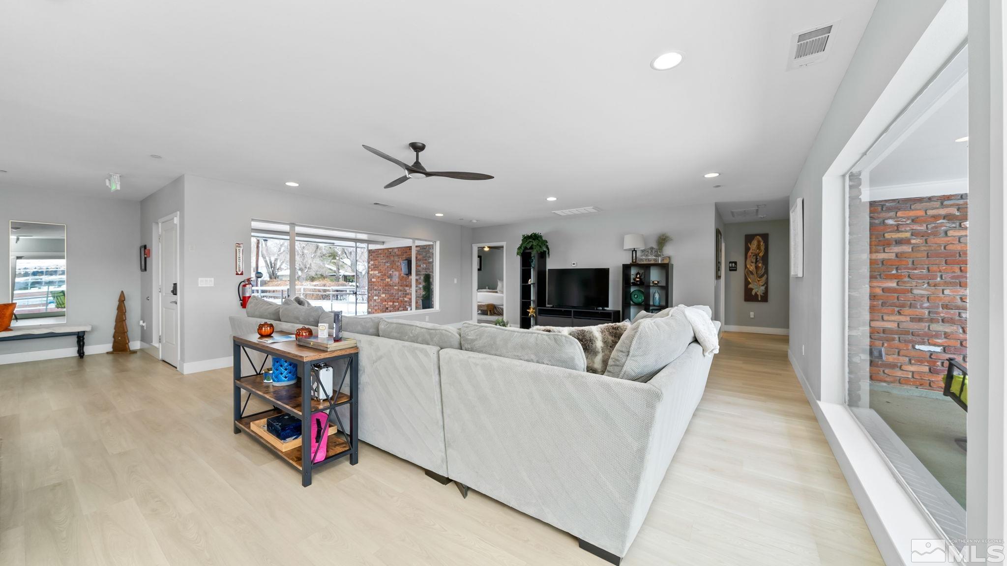 885 Marsh Avenue Reno, NV 89509 - Photo 9 of 40 Photo 9