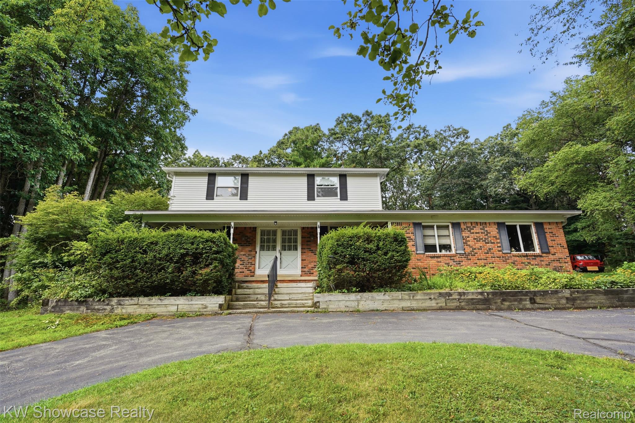 7125 Ridgewood Road Davisburg, MI 48350 - Photo 1 of 47 7125 Ridgewood