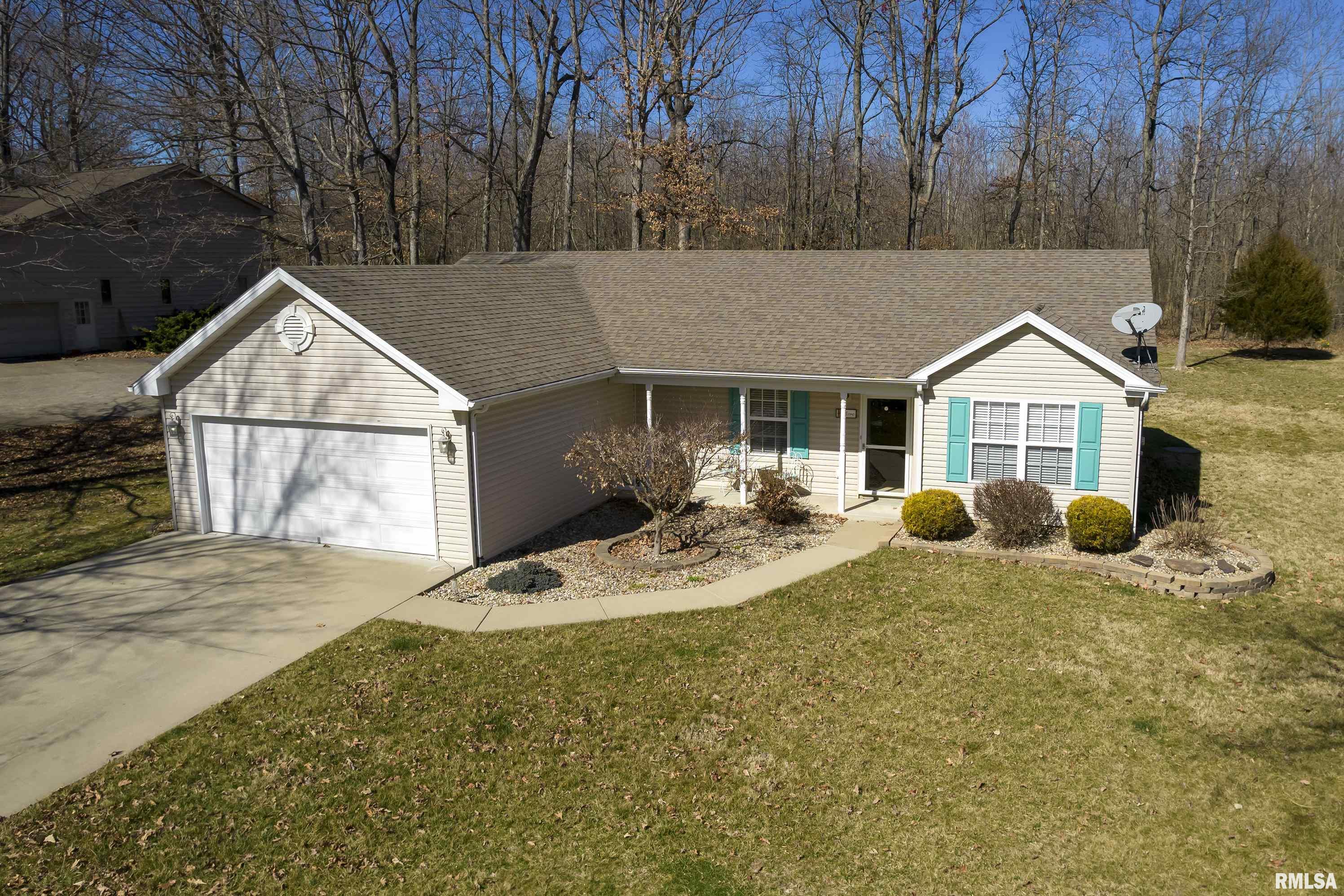 1904 Spring Garden Road Marion, IL 62959 - Photo 1 of 30
