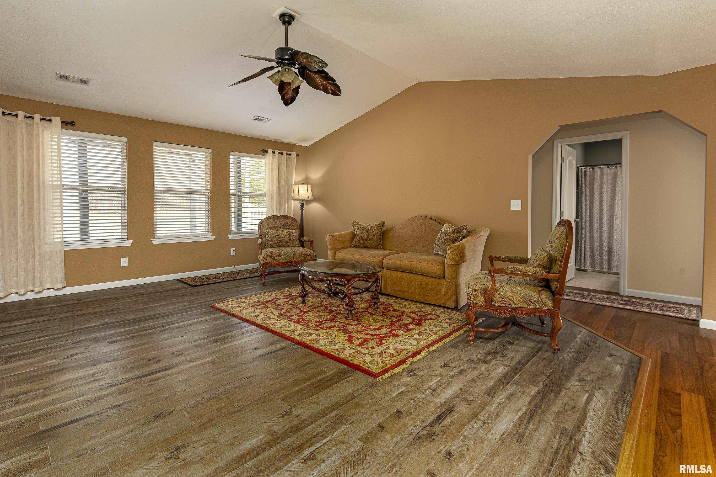 1904 Spring Garden Road Marion, IL 62959 - Photo 8 of 30