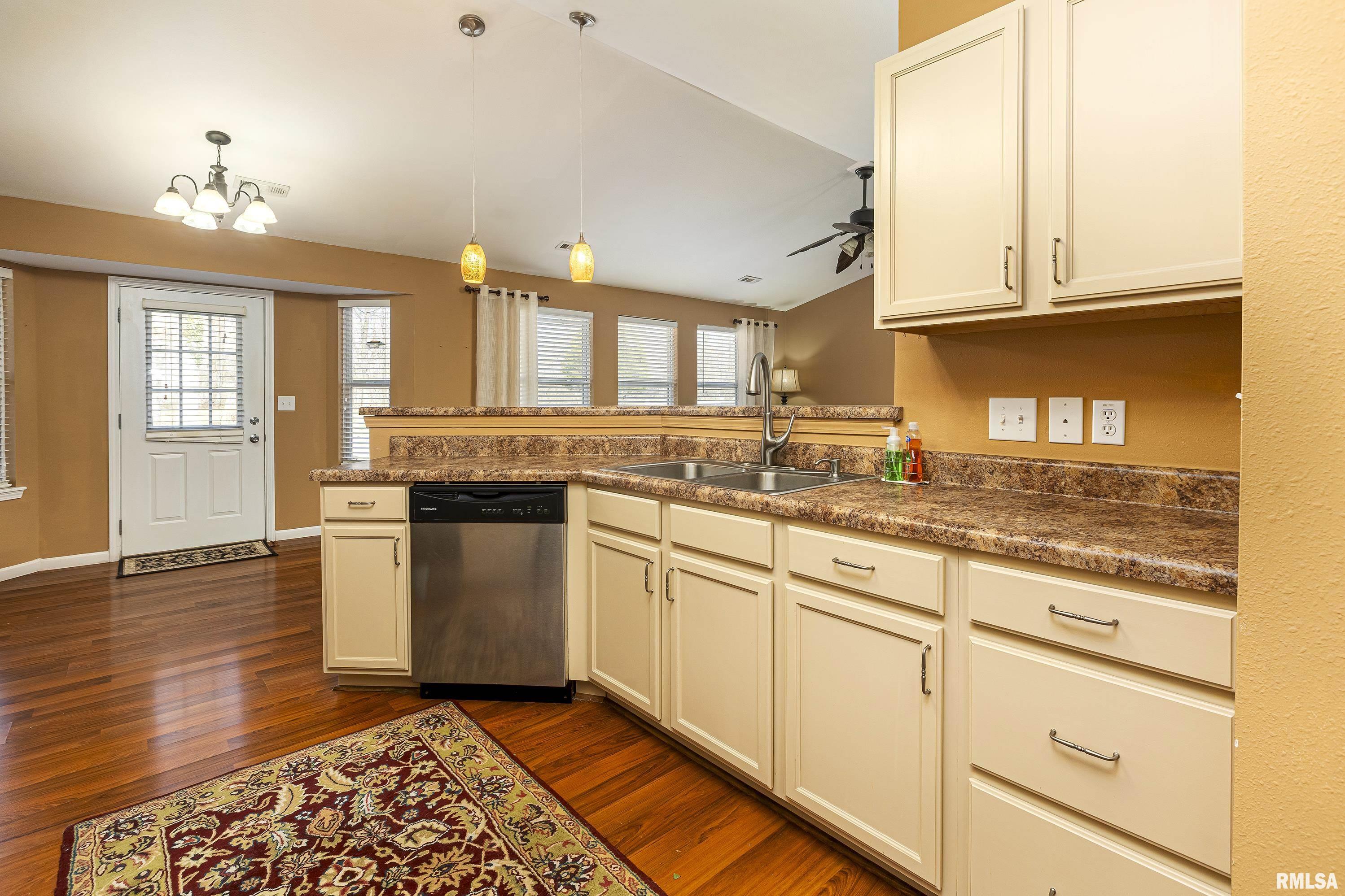 1904 Spring Garden Road Marion, IL 62959 - Photo 10 of 30