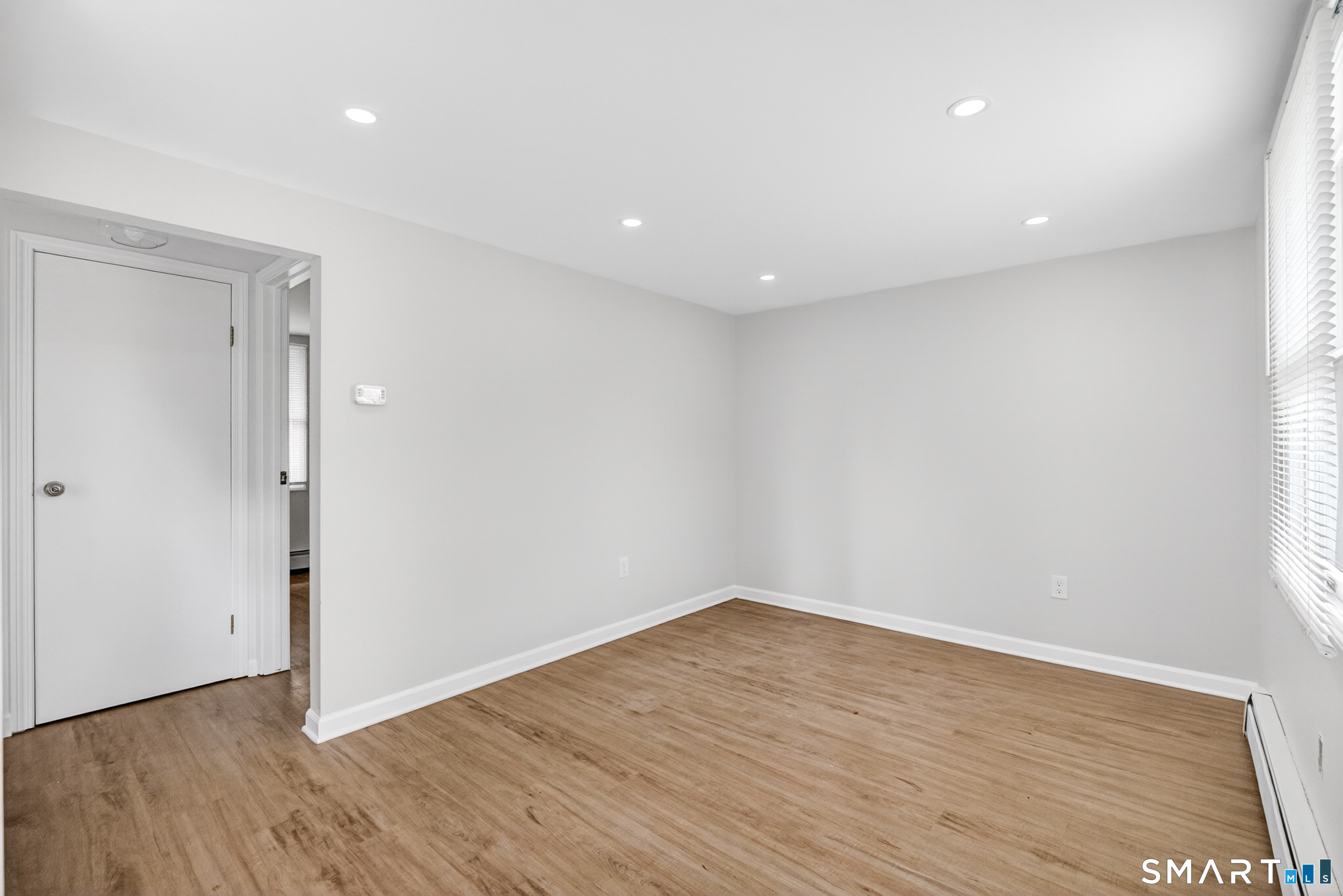 221 Meadows End Road Milford, CT 06460 - Photo 4 of 30