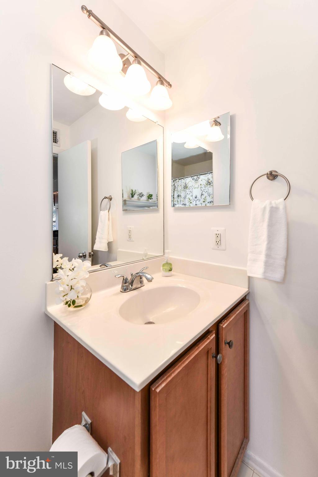 1783 Jonathan Way, Unit 1783A Reston, VA 20190 - Photo 10 of 27 Gallery Image 10