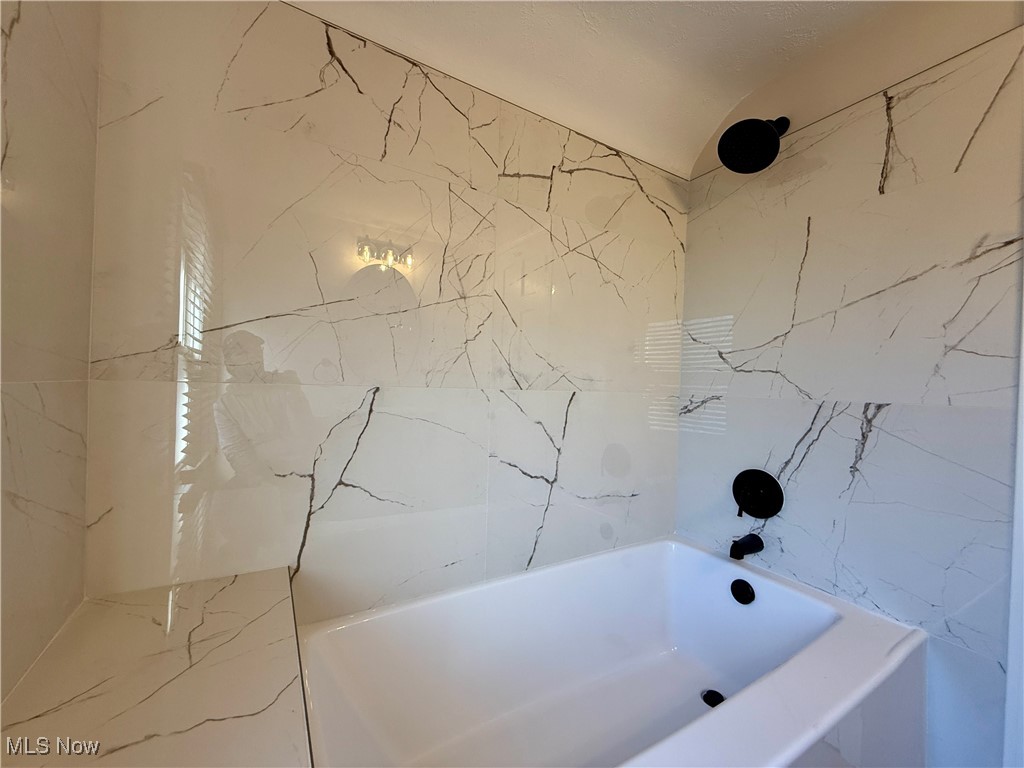 2603 Saybrook Road Cleveland, OH 44118 - Photo 25 of 35 Gallery Image 25