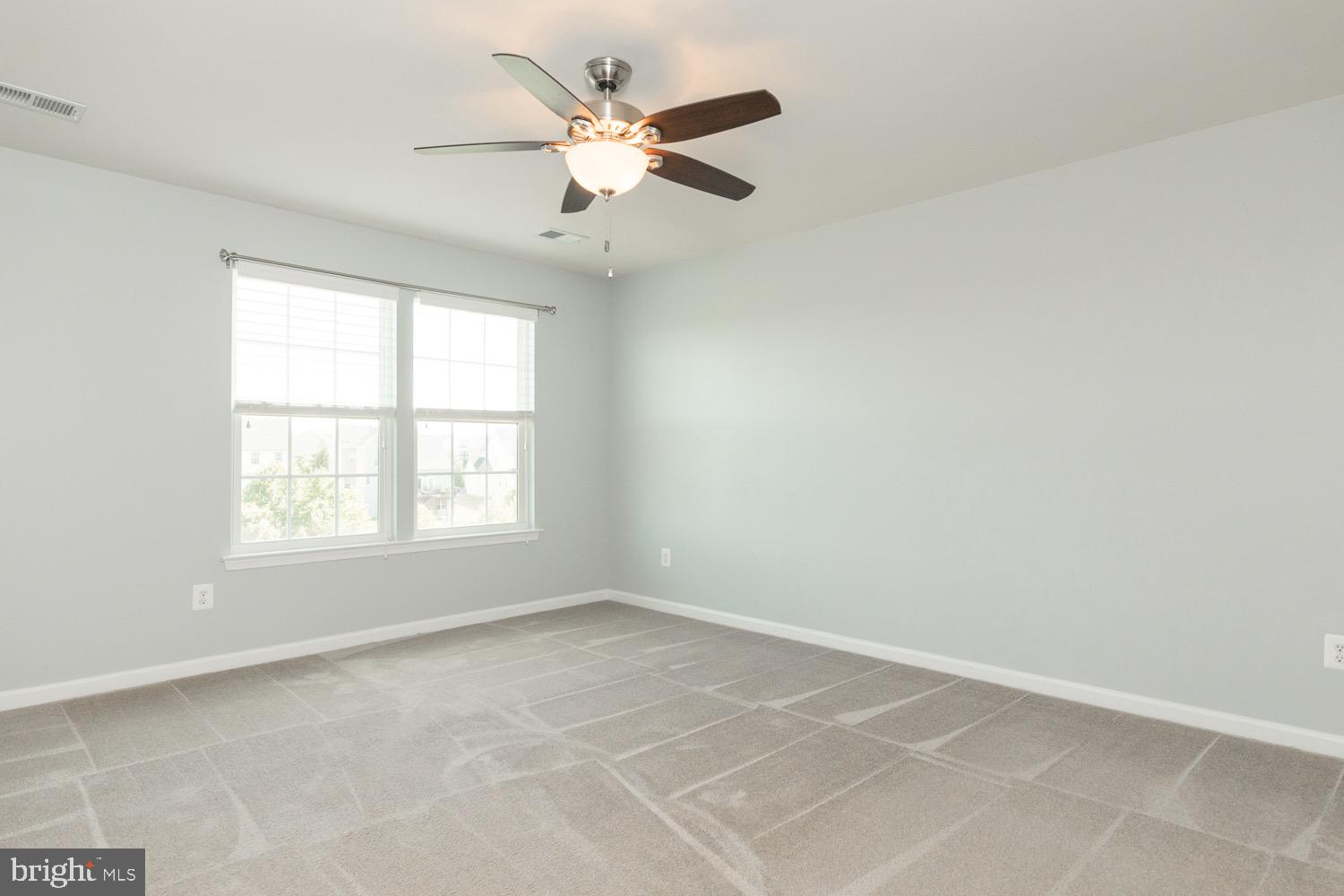 212 Fiesta Drive Stephenson, VA 22656 - Photo 19 of 37 Owners suite has lots of natural light