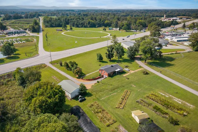 $279,000 | 5048 Manchester Highway, Morrison, TN 37357