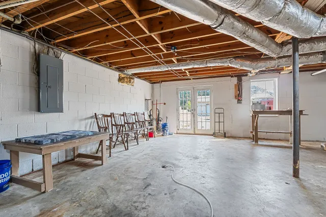 $279,000 | 5048 Manchester Highway, Morrison, TN 37357