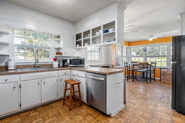 $279,000 | 5048 Manchester Highway, Morrison, TN 37357